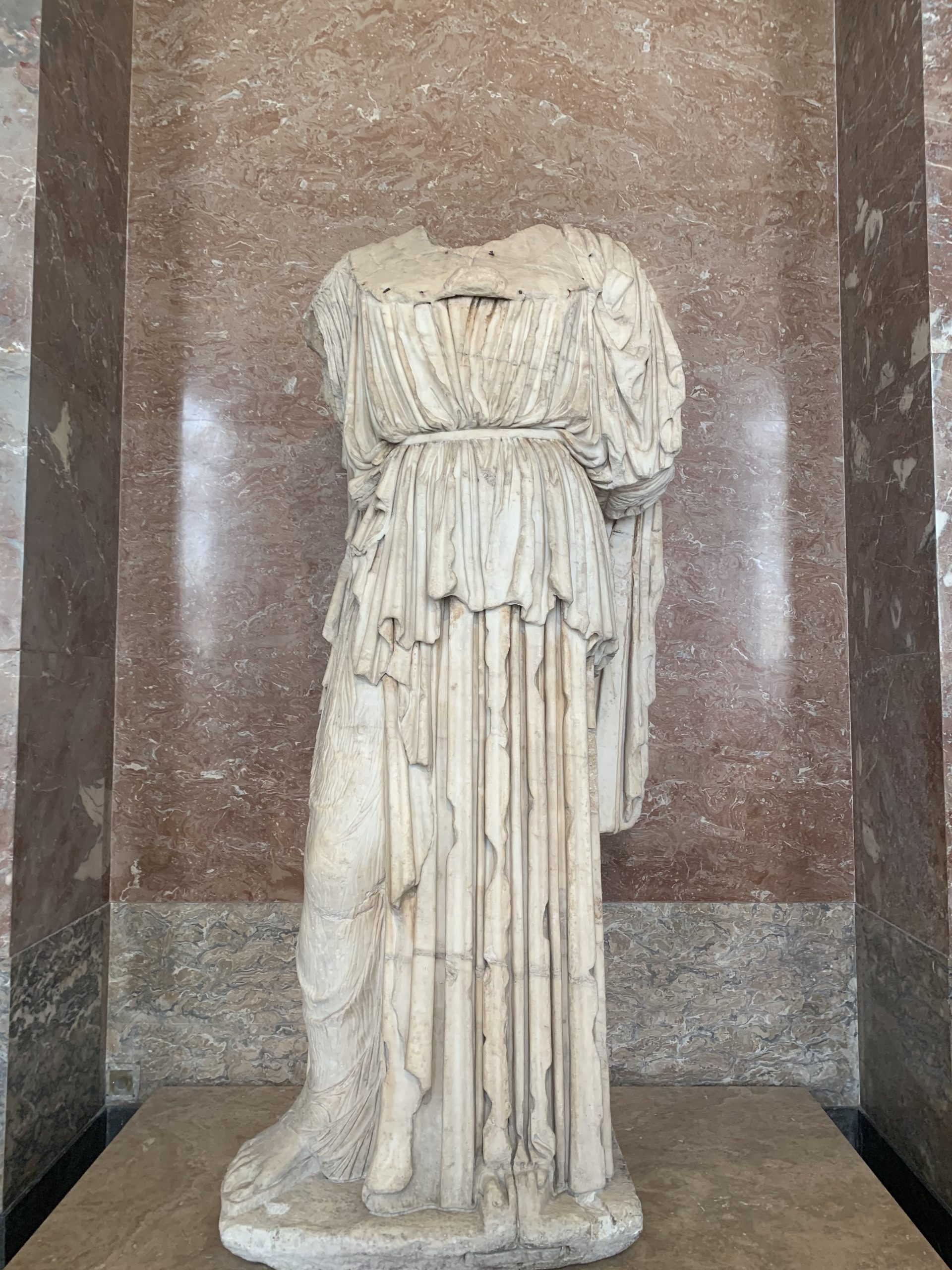 Minerve Ingres - Athéna Medicis, exposée au Louvre, Paris © Marjorie Eclar