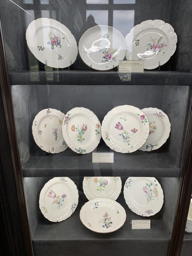 Porcelaine de Chantilly, exposée au Château de Chantilly © Marjorie Eclar
